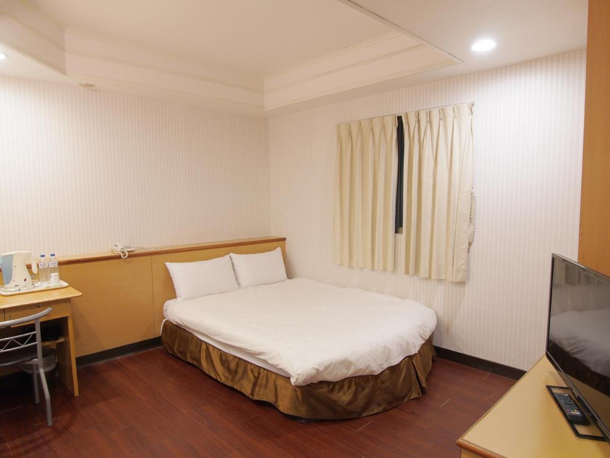 טאינאן Yi Pin Yuan Hotel מראה חיצוני תמונה