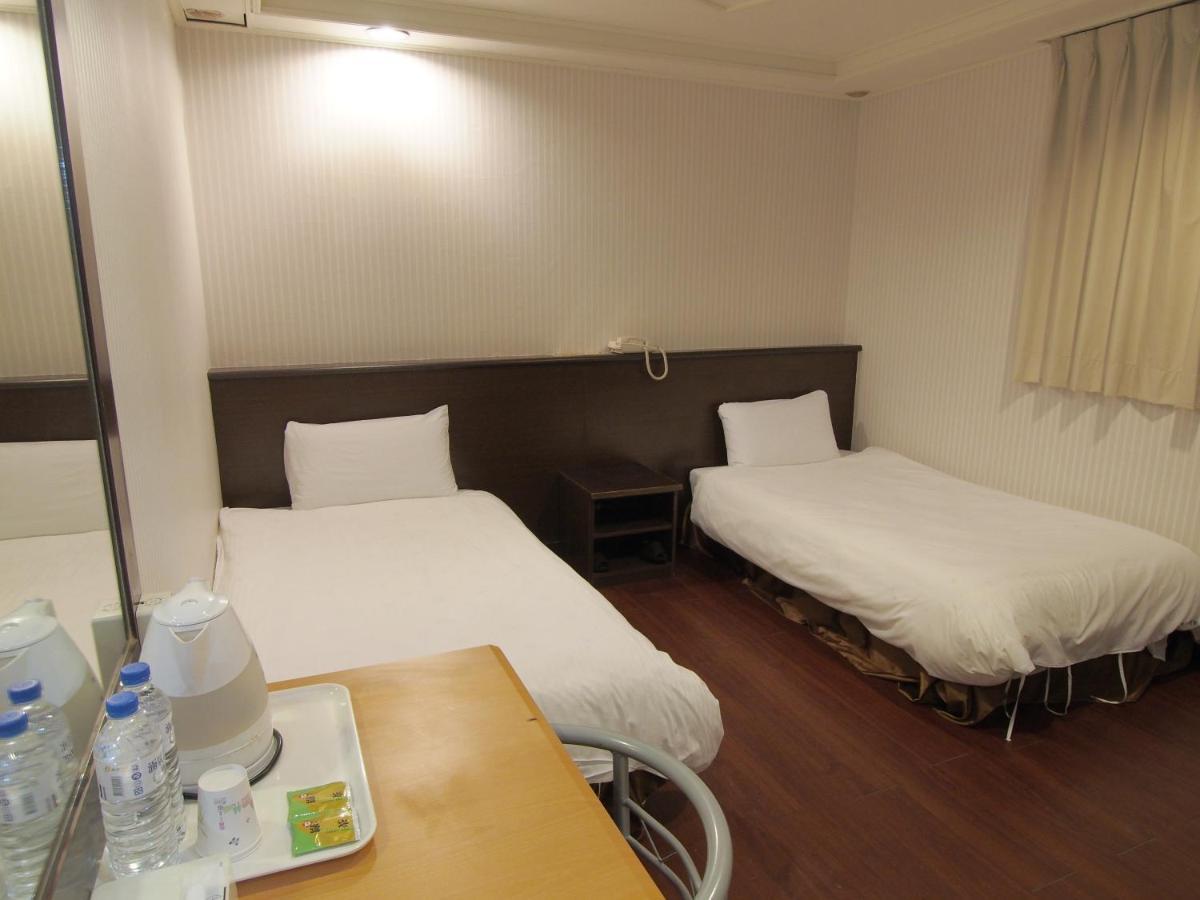 טאינאן Yi Pin Yuan Hotel מראה חיצוני תמונה