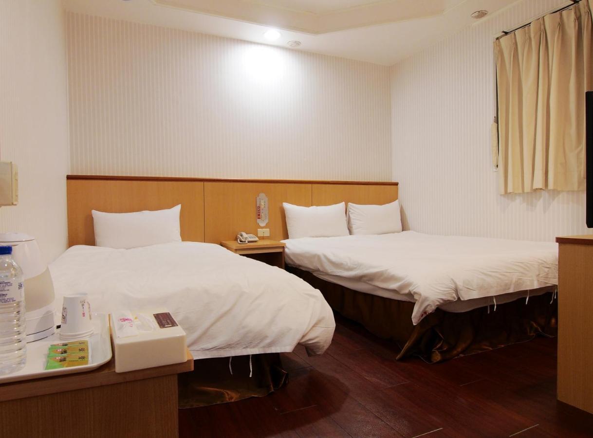 טאינאן Yi Pin Yuan Hotel מראה חיצוני תמונה