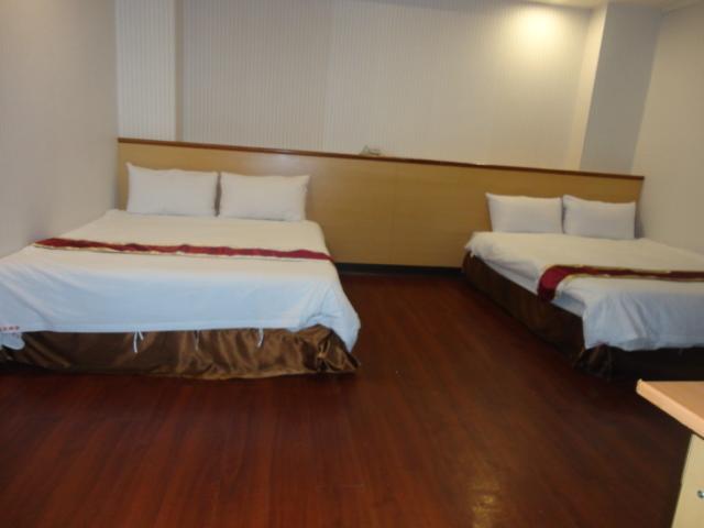 טאינאן Yi Pin Yuan Hotel מראה חיצוני תמונה