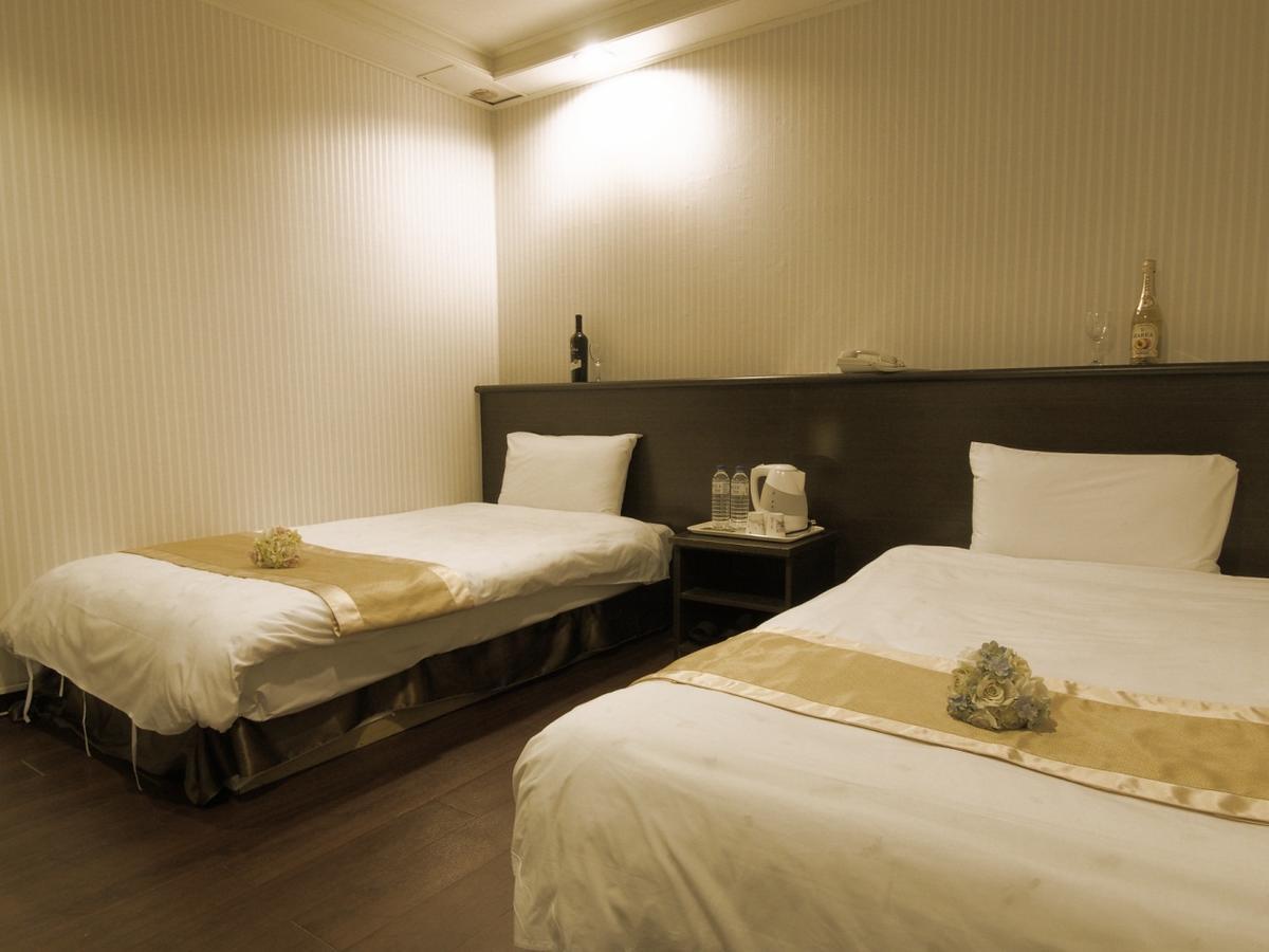 טאינאן Yi Pin Yuan Hotel מראה חיצוני תמונה