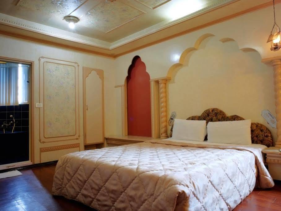 טאינאן Yi Pin Yuan Hotel מראה חיצוני תמונה