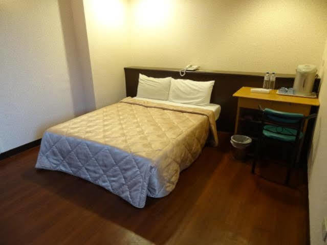 טאינאן Yi Pin Yuan Hotel מראה חיצוני תמונה